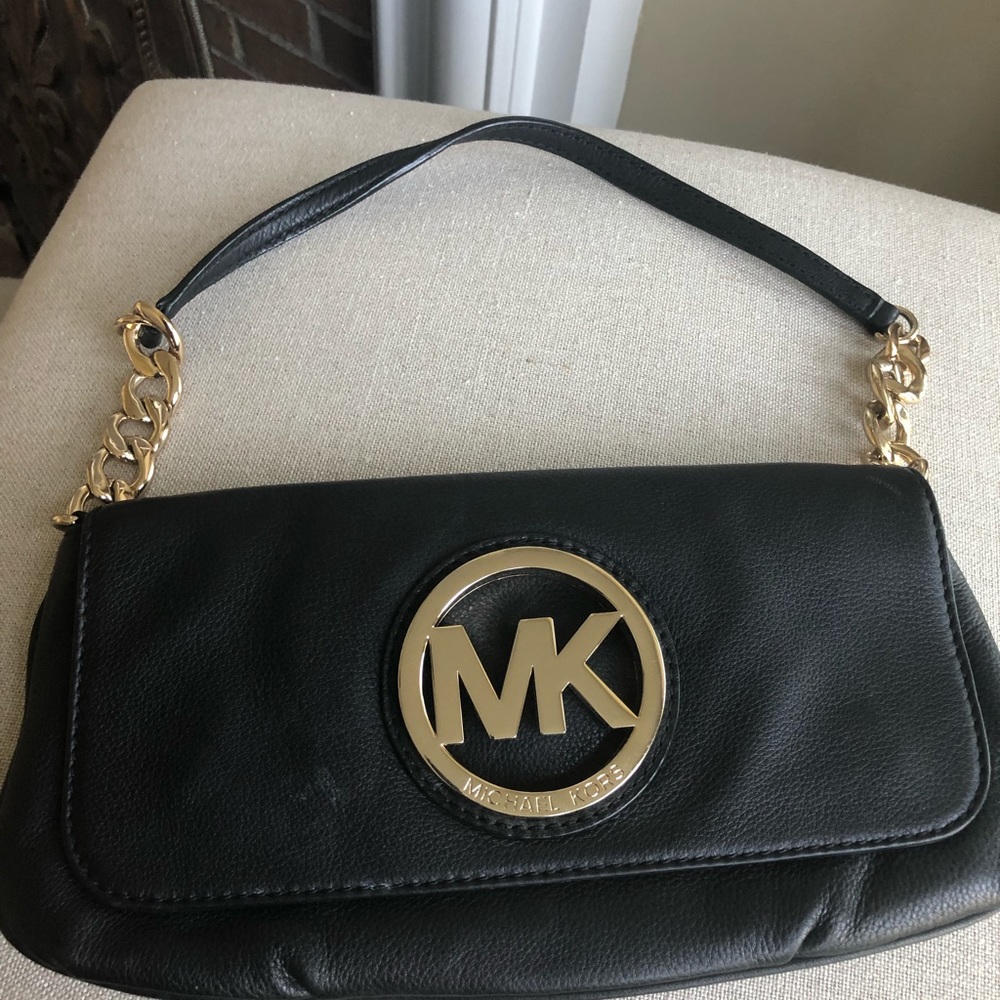 Authentic Michael Kors Leather Shoulder Bag
